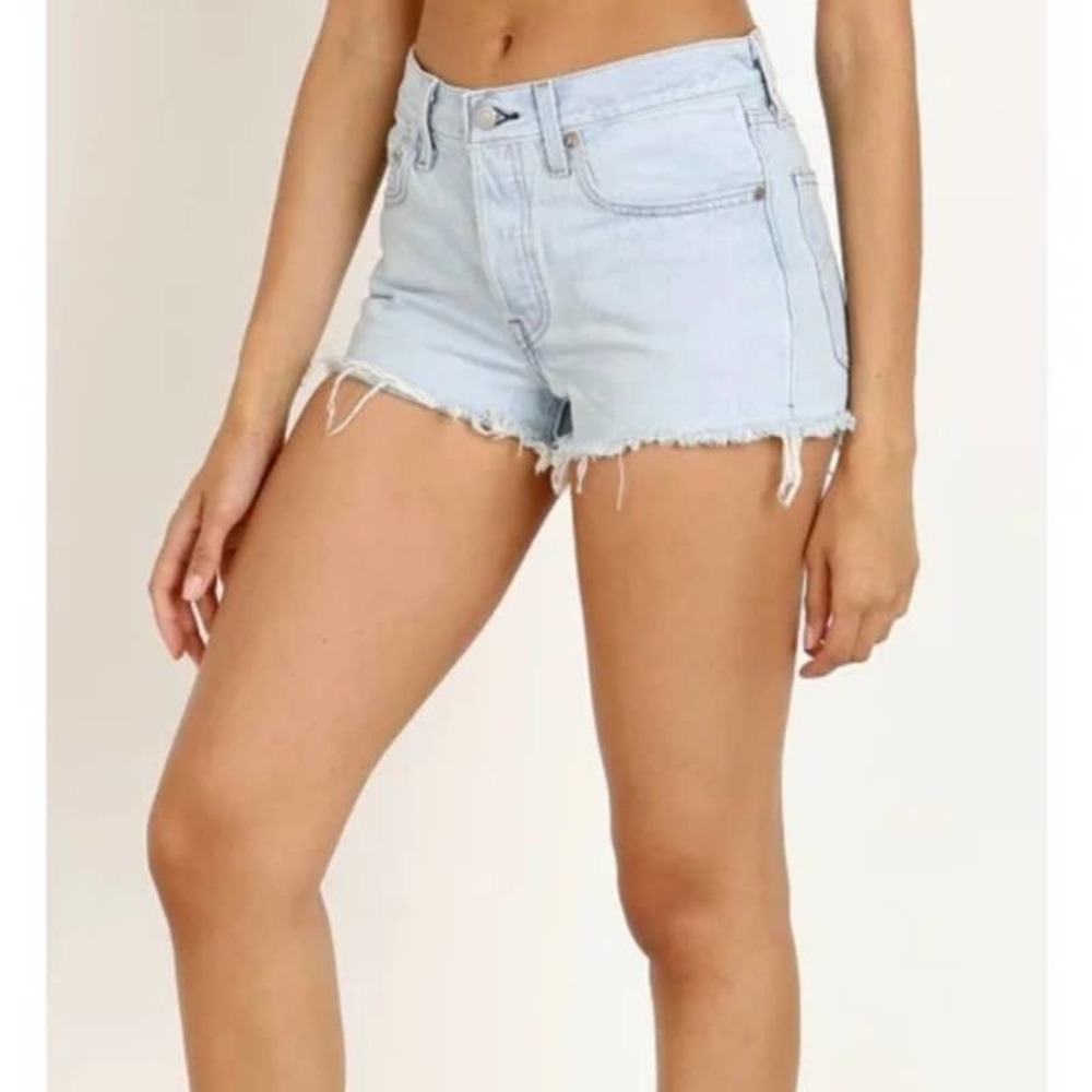 Levis 501 Light Wash High Rise Shorts NWOT - Picture 6 of 7